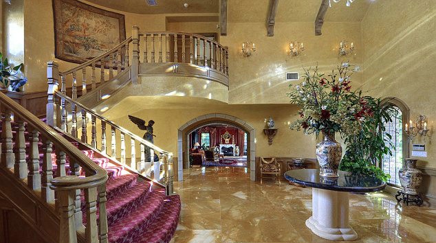 別墅裝修設(shè)計(jì)星布蘭妮上億豪宅